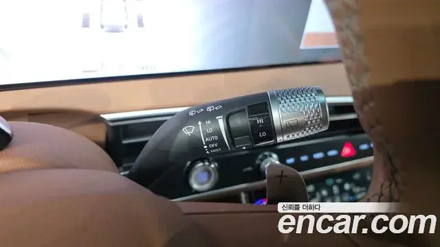 Genesis GV70 2025 — Şəkil 34/34