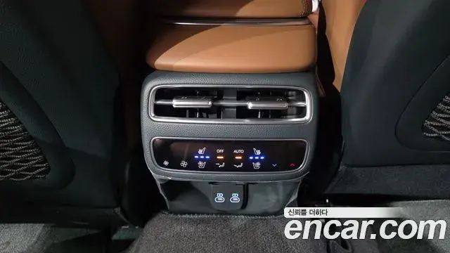 Genesis GV70 2025 — Şəkil 15/34