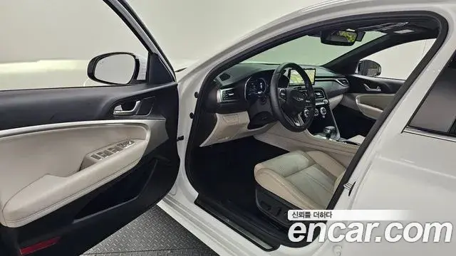 Genesis G70 2022 — Photo 34/35