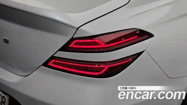 Genesis G70 2022 — Photo 28/35