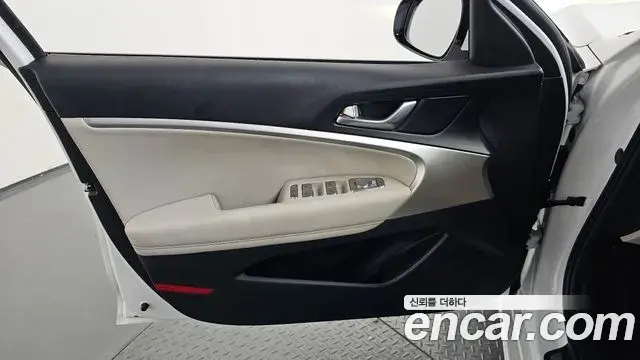 Genesis G70 2022 — Photo 5/35