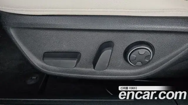 Genesis G70 2022 — Photo 18/35