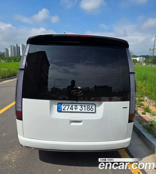 Hyundai Staria 2025 — ფოტო 4/18
