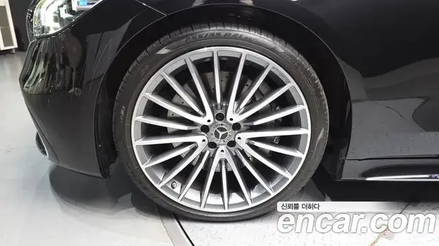 Mercedes-Benz S-Class 2025 — ფოტო 12/32