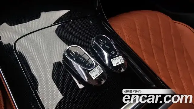 Mercedes-Benz S-Class 2025 — ფოტო 28/32