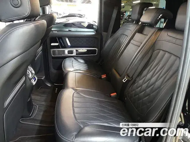 Mercedes-Benz G-Class 2021 — Photo 9/20
