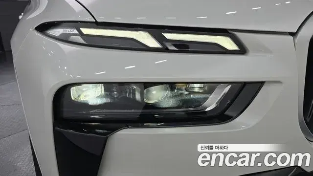 BMW X7 2024 — Photo 13/35