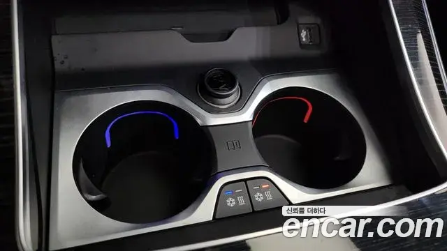 BMW X5 2023 — ფოტო 33/35