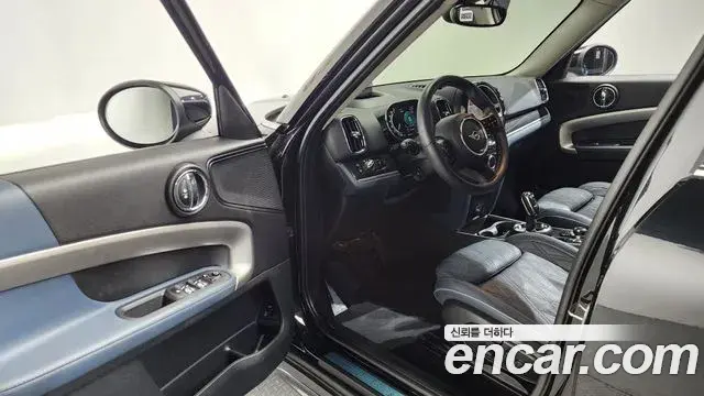 Mini Cooper S Countryman 2023 — Photo 16/20