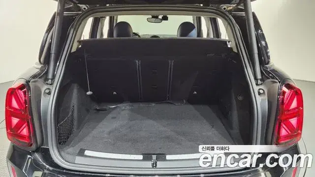 Mini Cooper S Countryman 2023 — Photo 19/20