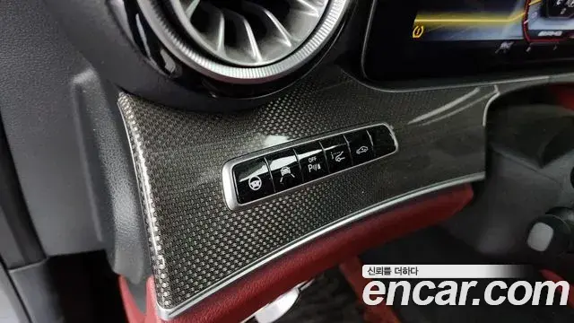 Mercedes-Benz CLS-Class 2019 — Photo 10/20