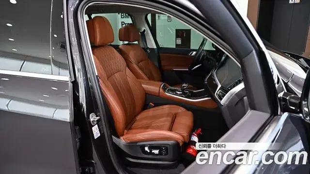 BMW X5 2022 — Photo 18/20