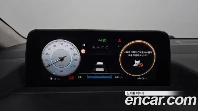 Hyundai Staria 2022 — Фото 8/20