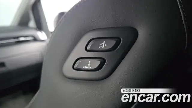 Hyundai Staria 2022 — Фото 20/20