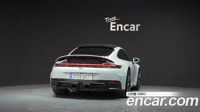 Porsche 911 2025 — Şəkil 11/35