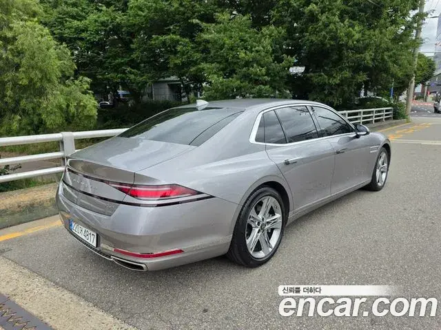 Genesis G90 2023 — Photo 4/20