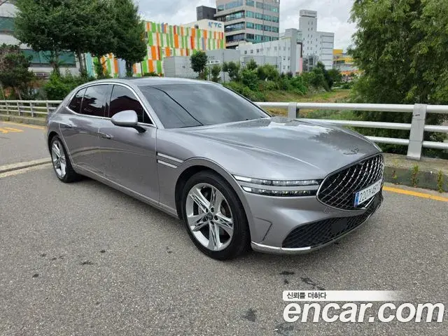 Genesis G90 2023 — Photo 11/20