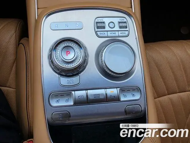Genesis G90 2023 — Photo 9/20