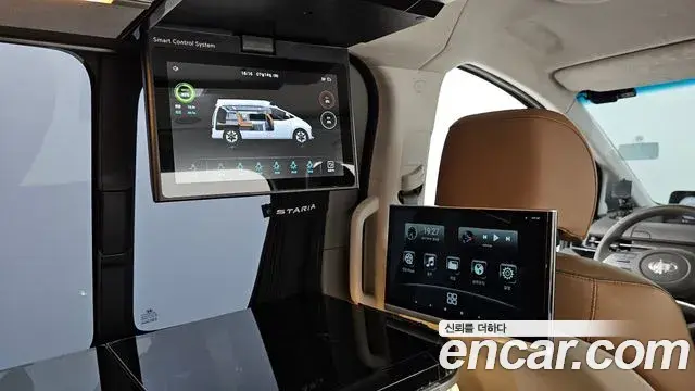 Hyundai Staria 2023 — Photo 13/31