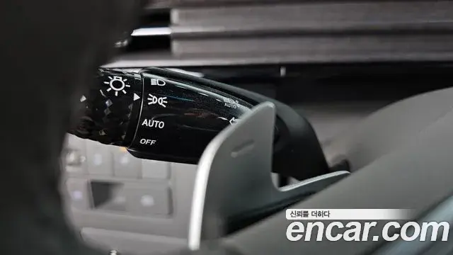 Hyundai Staria 2023 — Photo 3/31
