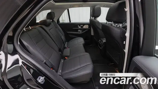 Mercedes-Benz GLE-Class 2024 — Фото 9/20