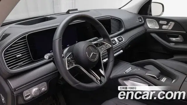 Mercedes-Benz GLE-Class 2024 — Фото 13/20