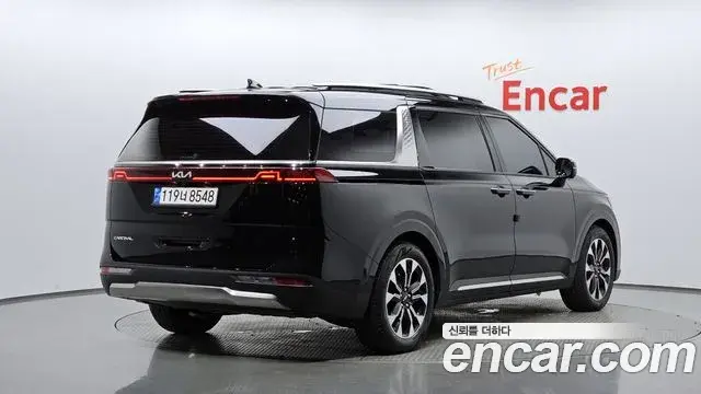 Kia Carnival 2023 — Şəkil 2/20