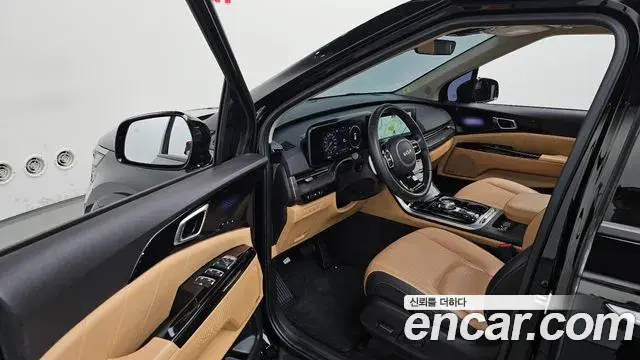 Kia Carnival 2023 — Şəkil 9/20
