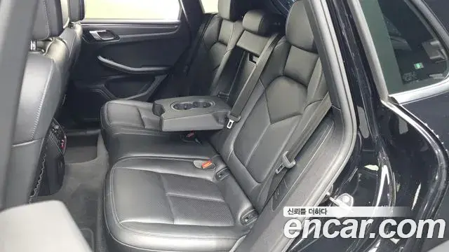Porsche Macan 2019 — Şəkil 10/31