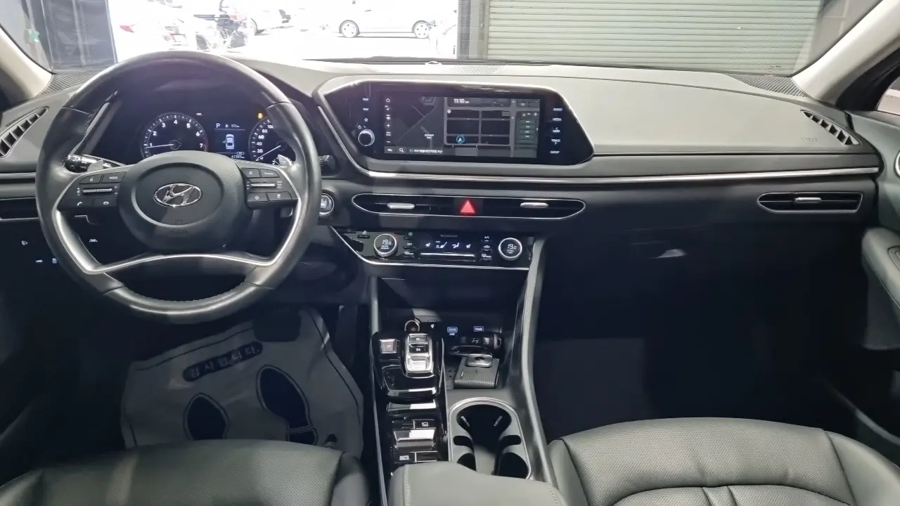 Hyundai Sonata 2021 — Фото 6/18