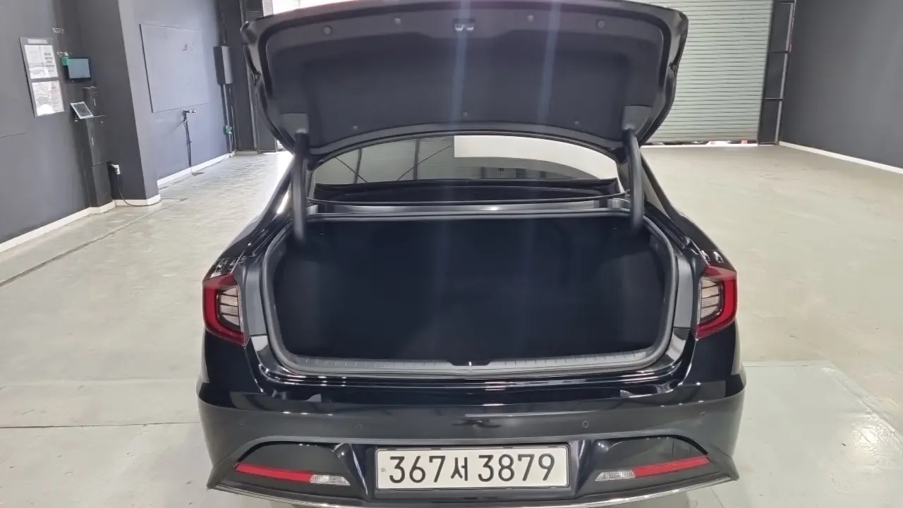 Hyundai Sonata 2021 — Фото 11/18