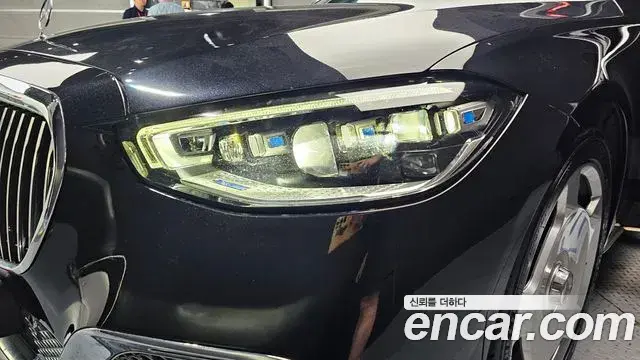 Mercedes-Benz S-Class 2021 — ფოტო 17/32