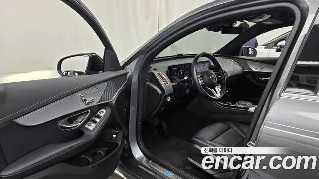 Mercedes-Benz EQC 2020 — ფოტო 34/35