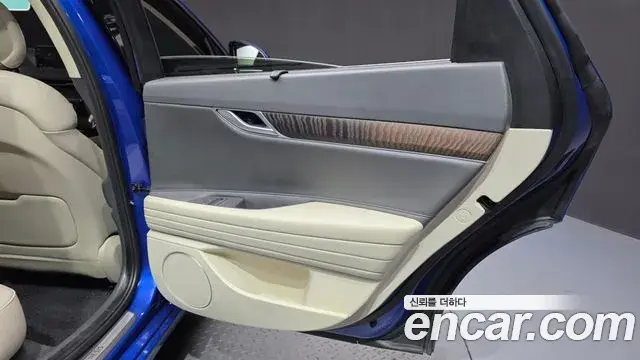 Genesis G80 2021 — Photo 19/36