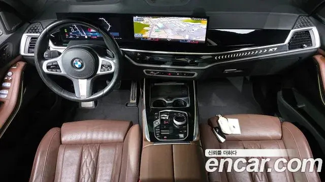 BMW X7 2023 — Фото 7/20