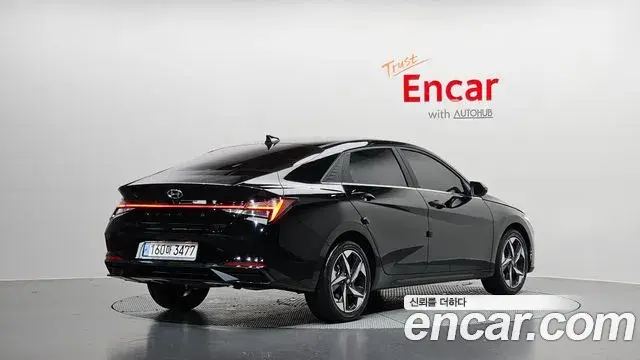 Hyundai Avante 2022 — Photo 2/20