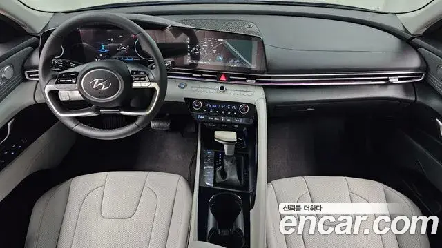 Hyundai Avante 2022 — Photo 7/20