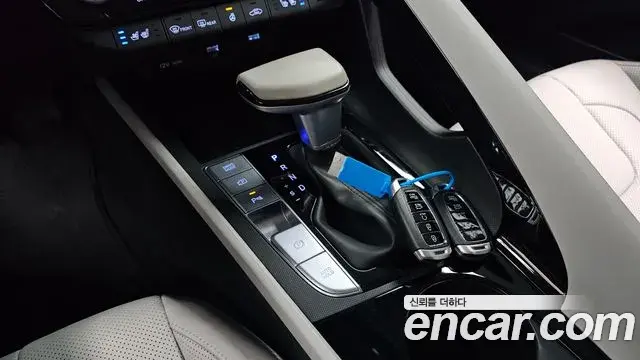 Hyundai Avante 2022 — Photo 9/20