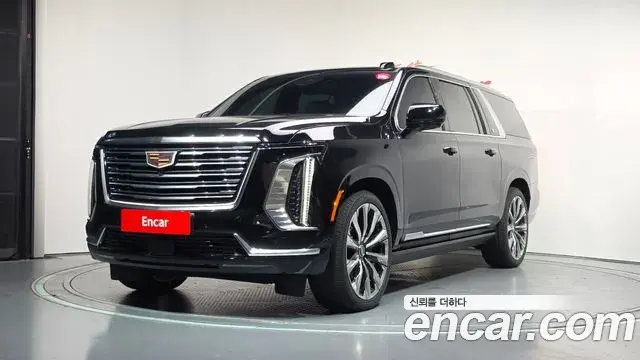 Cadillac Escalade 2025 — ფოტო 36/40