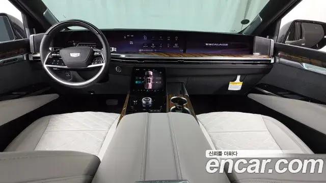 Cadillac Escalade 2025 — ფოტო 19/40