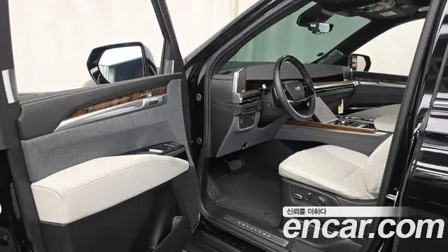 Cadillac Escalade 2025 — ფოტო 8/40