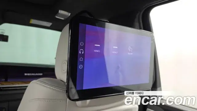 Cadillac Escalade 2025 — ფოტო 35/40