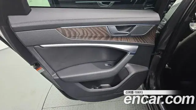 Audi A6 2023 — ფოტო 6/33