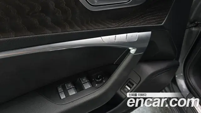 Audi A6 2023 — ფოტო 14/33