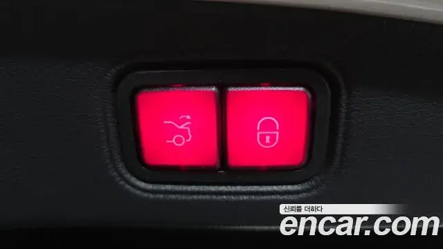 Mercedes-Benz E-Class 2021 — Şəkil 18/32