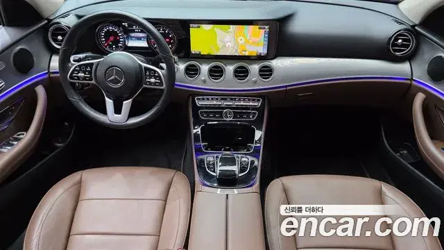 Mercedes-Benz E-Class 2019 — Photo 5/31