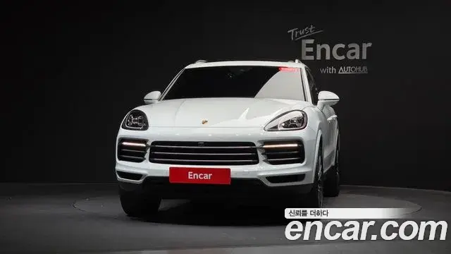 Porsche Cayenne 2020 — Photo 10/34