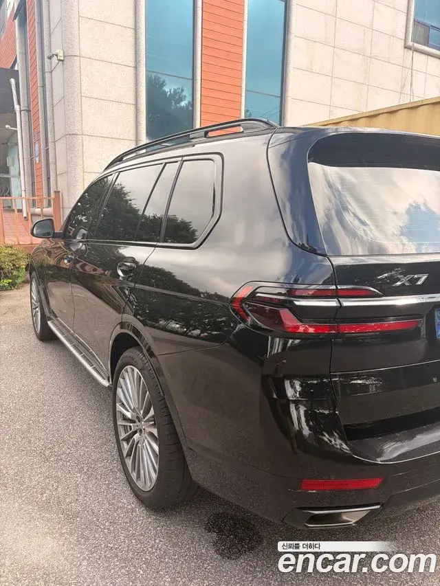 BMW X7 2024 — Photo 4/9