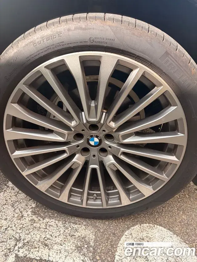 BMW X7 2024 — Photo 3/9