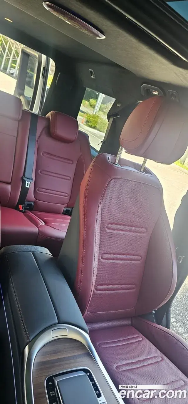 Mercedes-Benz G-Class 2026 — Photo 16/20